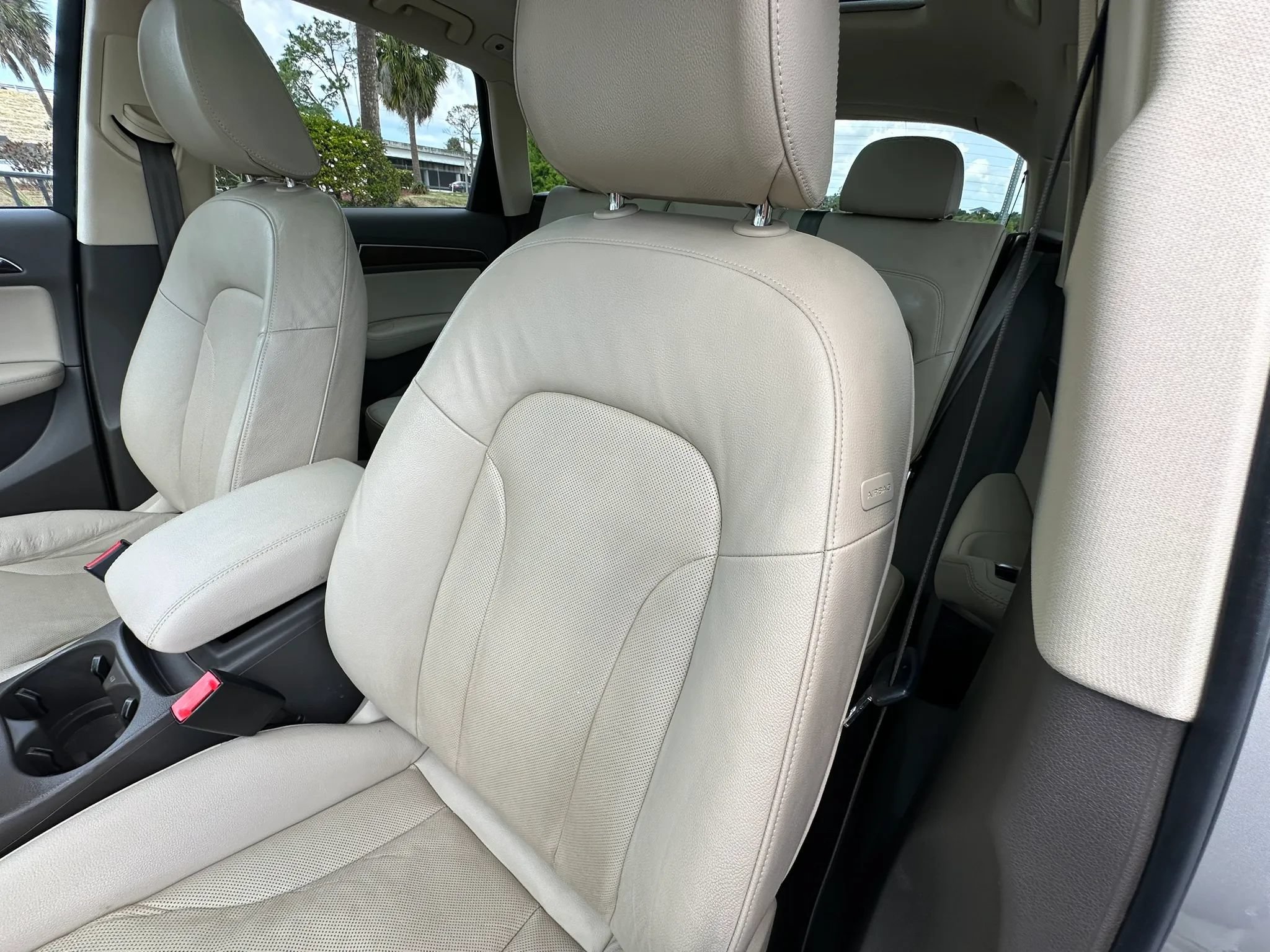 Used 2017 Audi Q5 3.0T Premium Plus w/ Luxury Package AWD/4WD image 19