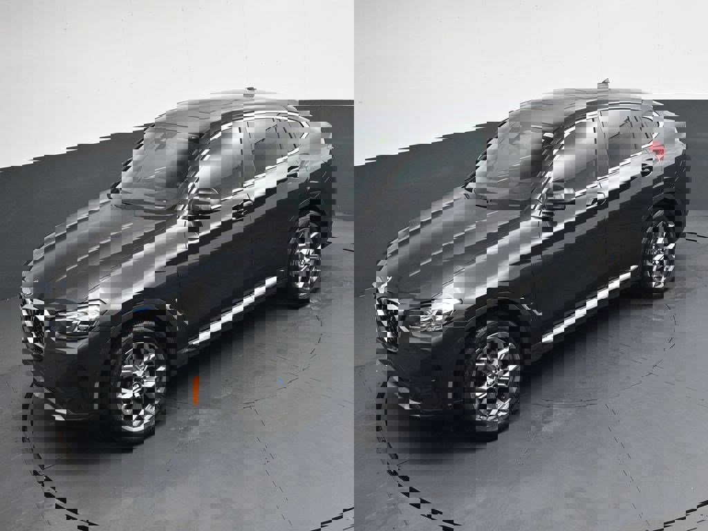 Used 2025 BMW X4 xDrive30i image 24