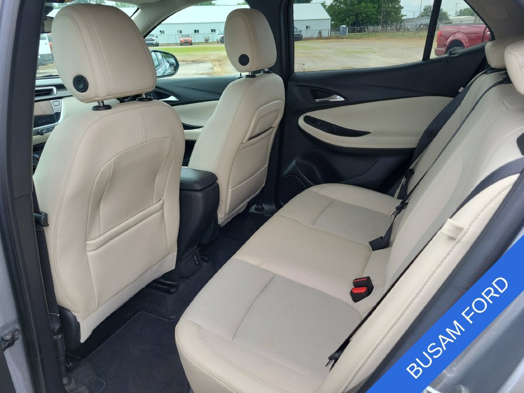 Used 2023 Buick Encore GX Preferred w/ Cold Weather Comfort Package FWD image 8