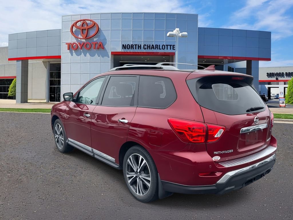 Used 2019 Nissan Pathfinder Platinum image 7