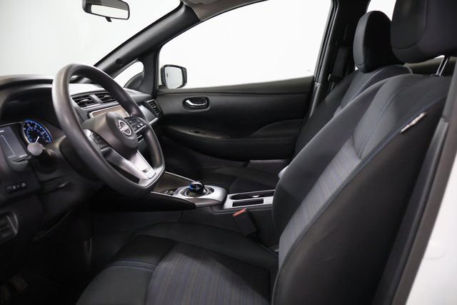 Used 2025 Nissan Leaf S FWD image 11