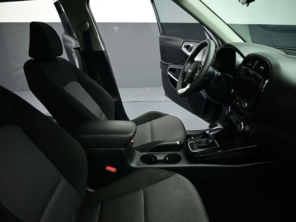 Used 2024 Kia Soul S image 60