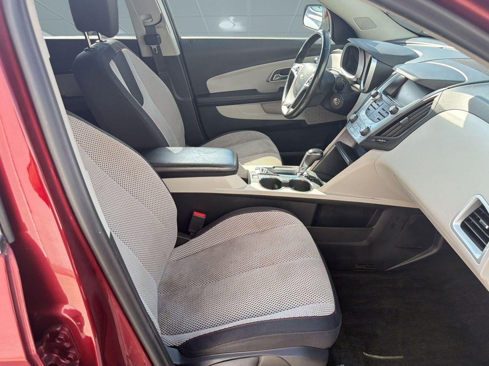 Used 2017 Chevrolet Equinox LT w/ Convenience Package image 28