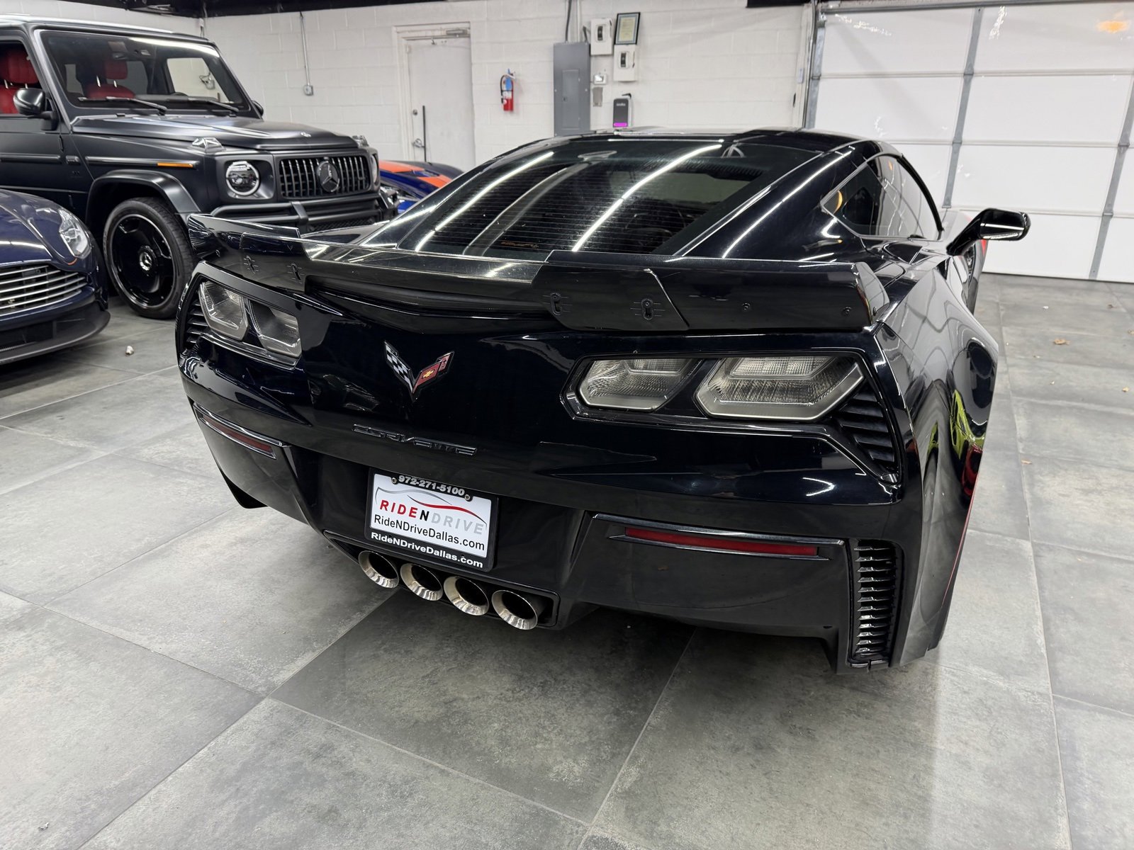 Used 2016 Chevrolet Corvette Z06 w/ 3LZ Preferred Equipment Group image 6