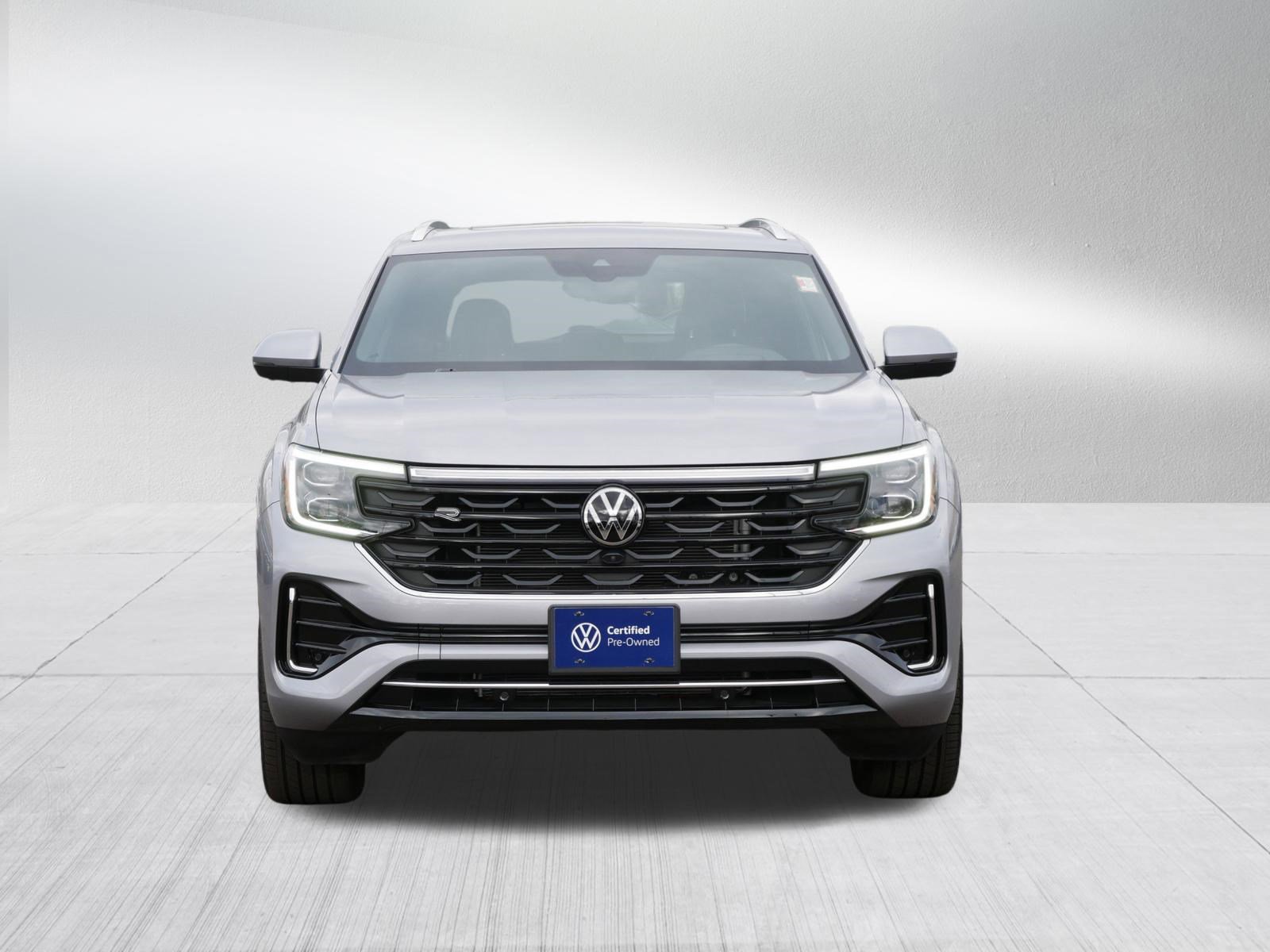 Certified 2025 Volkswagen Atlas Cross Sport SEL Premium R-Line image 2