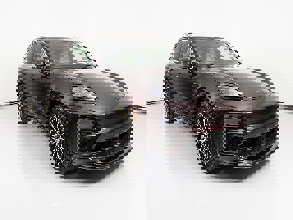 New 2025 Porsche Macan Turbo Electric image 12