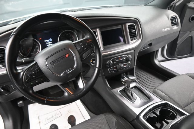 Used 2022 Dodge Charger SXT RWD image 26