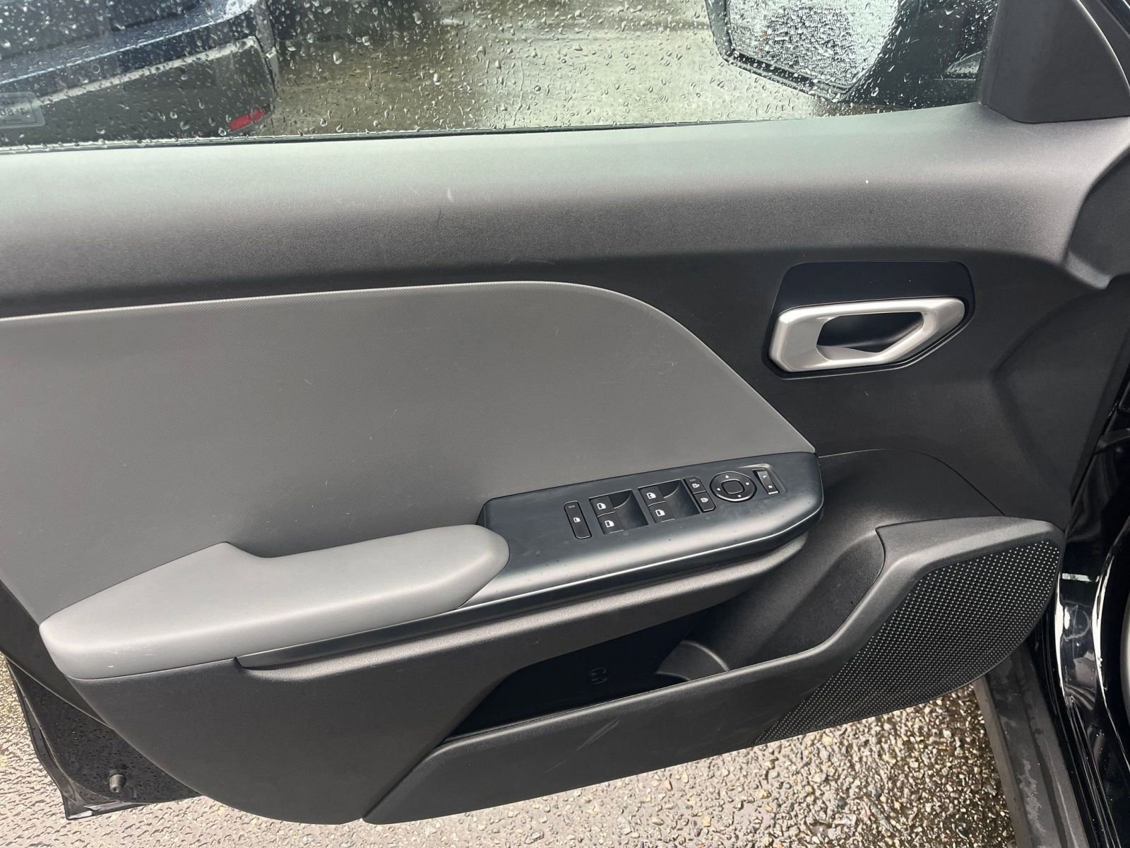 Used 2025 Kia K4 FWD image 18