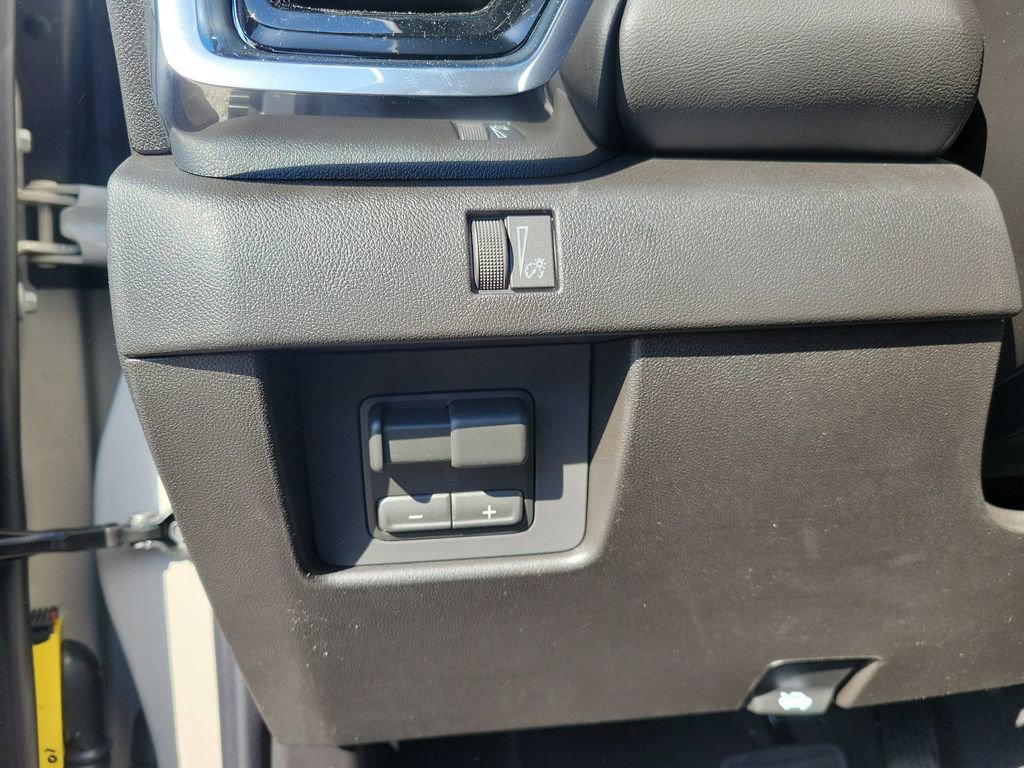 New 2026 GMC Canyon Elevation w/ Convenience Package RWD image 22