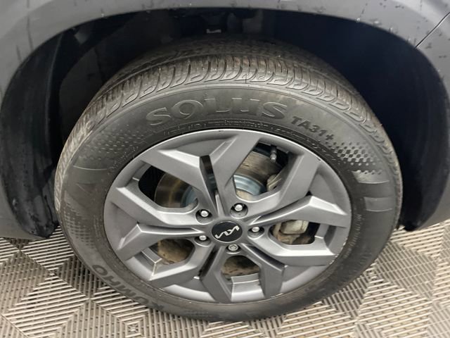 Certified 2024 Kia Seltos S image 32