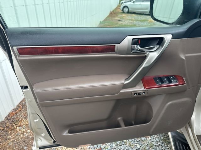Used 2012 Lexus GX 460 image 13