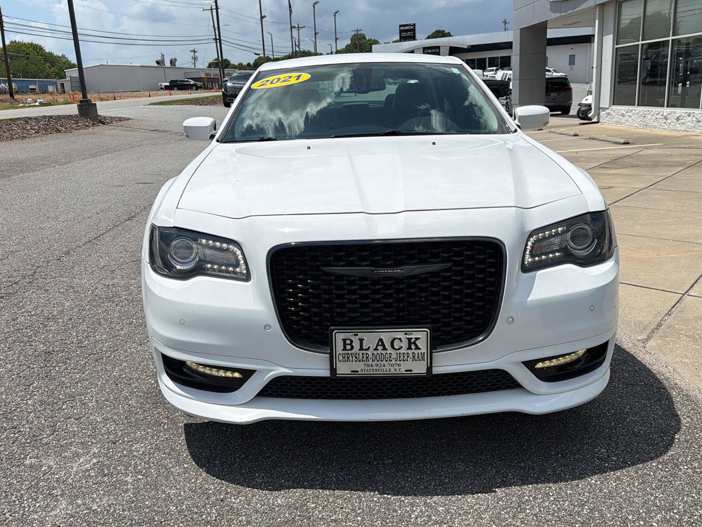 Certified 2021 Chrysler 300 Touring L AWD/4WD image 2