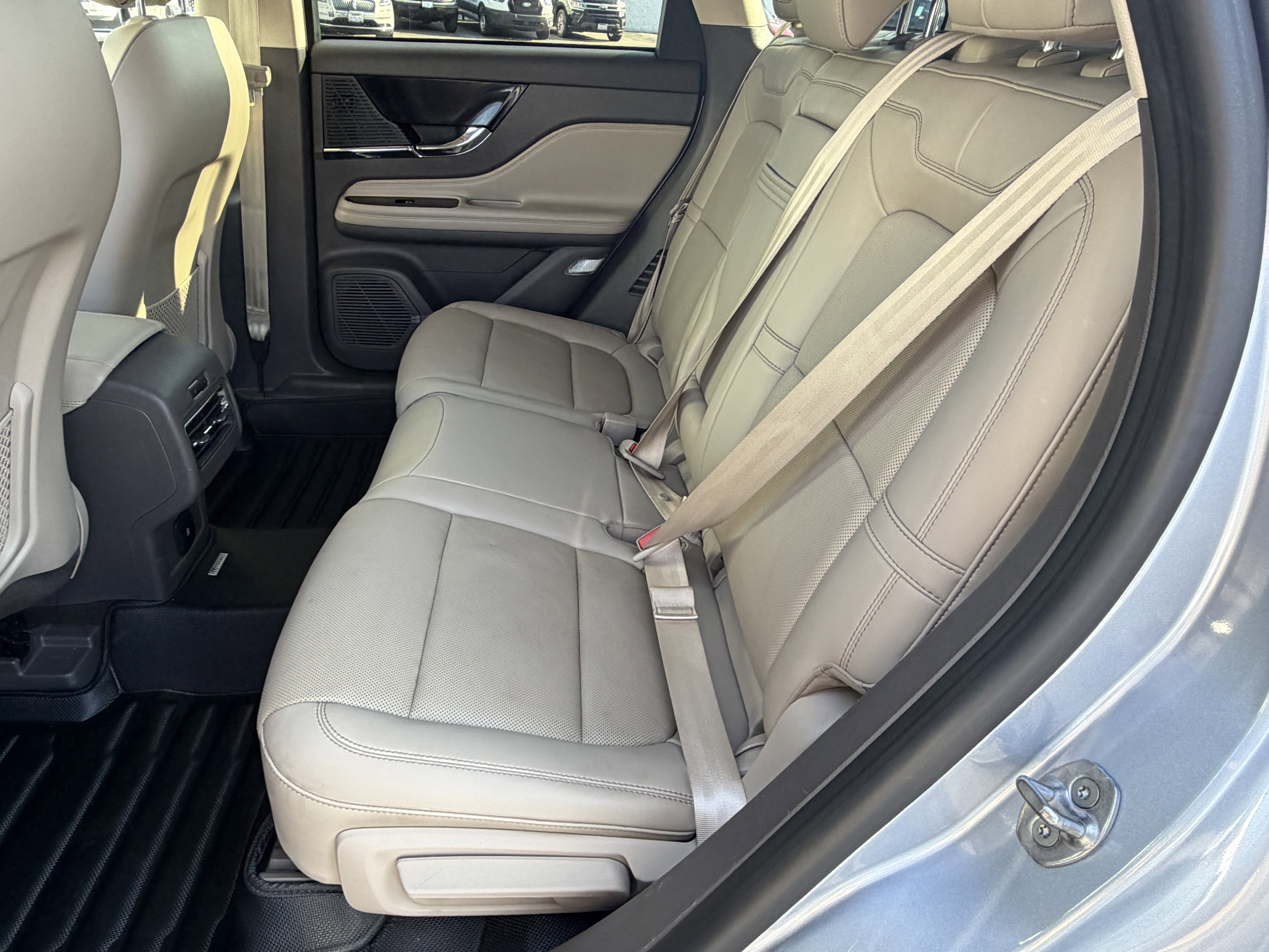 Used 2022 Lincoln Corsair Reserve w/ Equipment Group 201A image 21