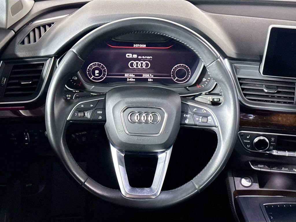 Used 2020 Audi Q5 e Prestige w/ Prestige Package image 13