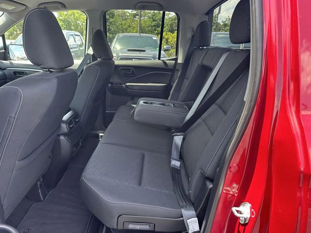 Used 2025 Honda Ridgeline Sport image 11