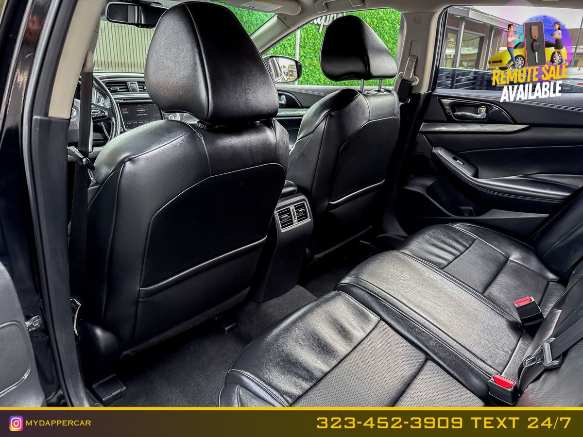 Used 2020 Nissan Maxima 3.5 SV w/ Floor Mat Group FWD image 13