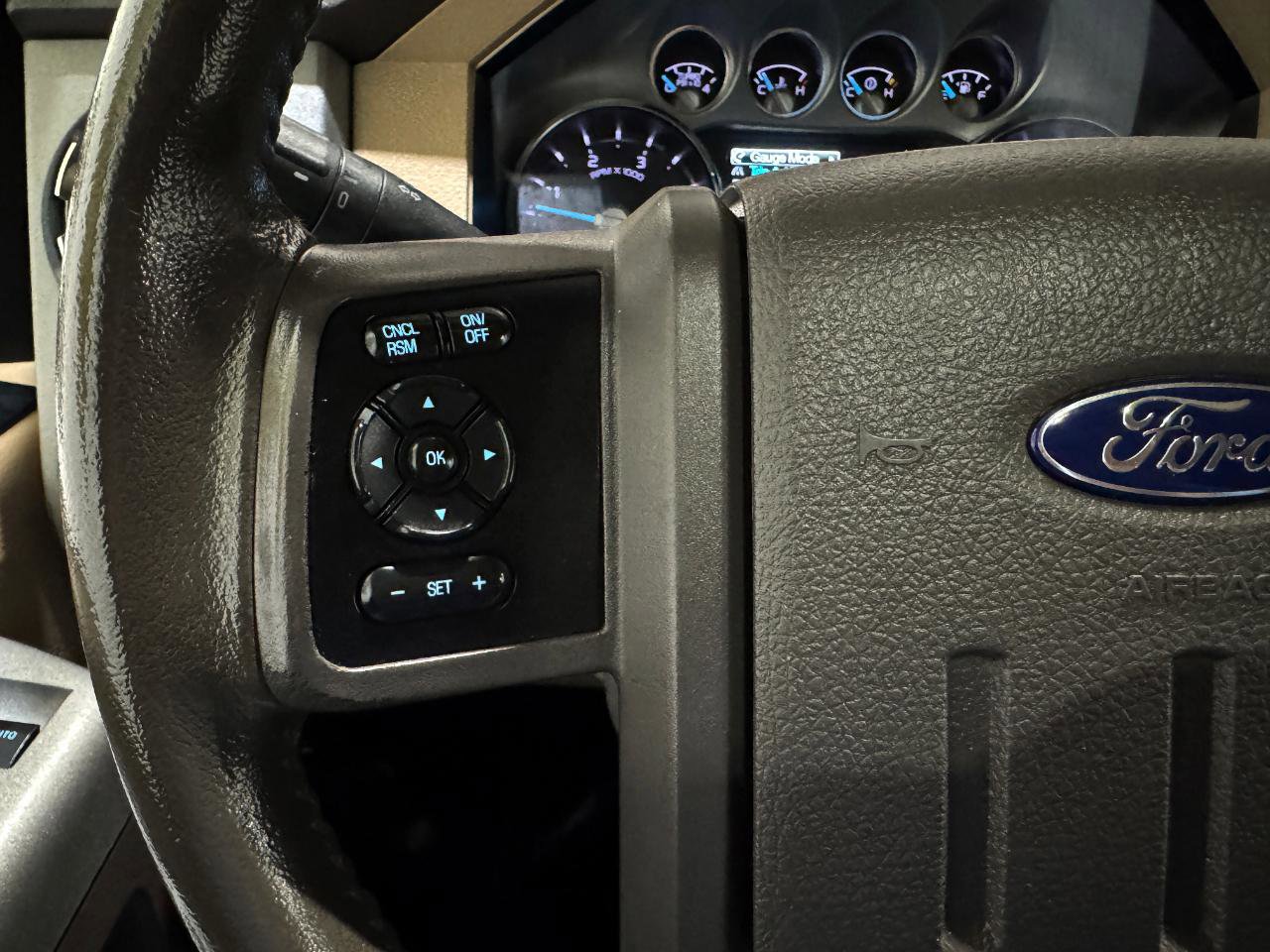 Used 2014 Ford F450 Lariat w/ Lariat Ultimate Package AWD/4WD image 22