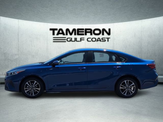 Used 2023 Kia Forte LXS w/ LXS Technology Package image 2