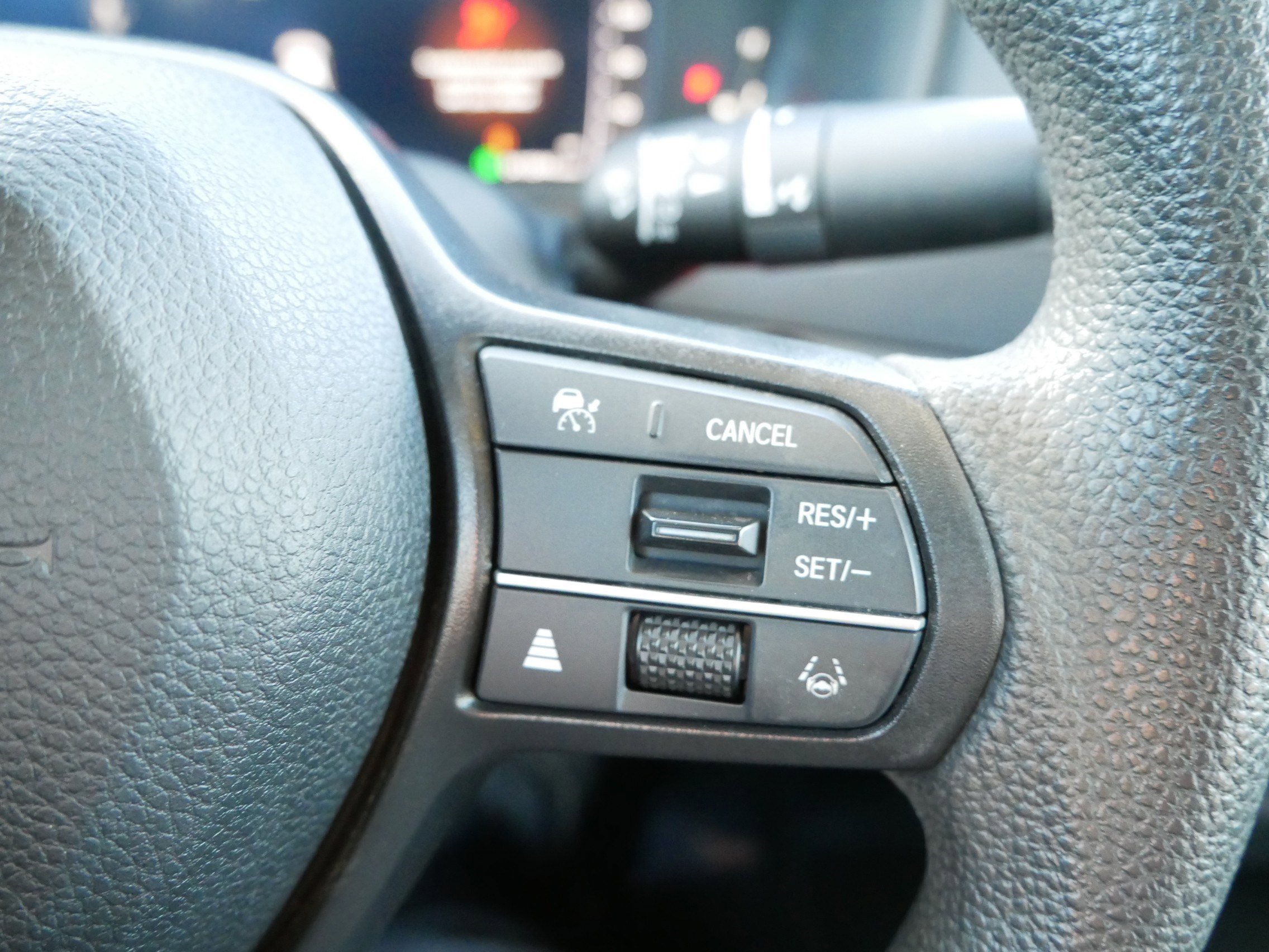 Used 2023 Honda Accord EX image 31