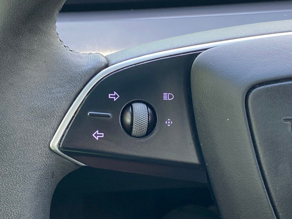 Used 2024 Tesla Model 3 Standard Range image 32