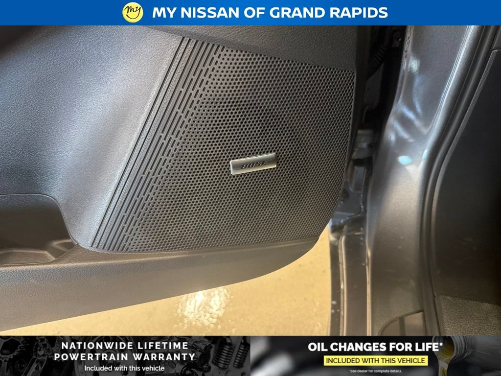 New 2026 Nissan Sentra SR w/ SR Premium Package FWD image 15