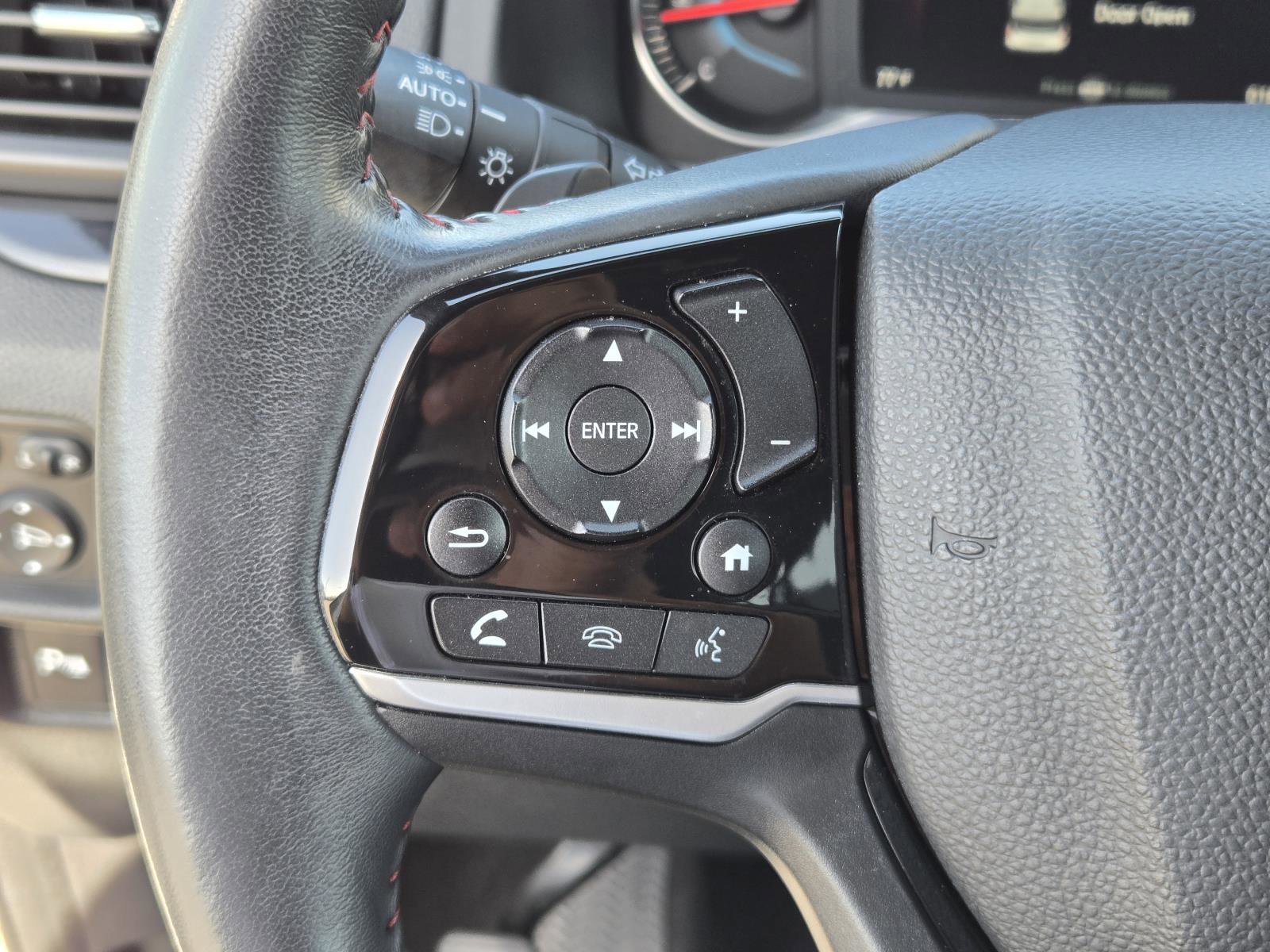 Used 2022 Honda Pilot Black Edition image 17