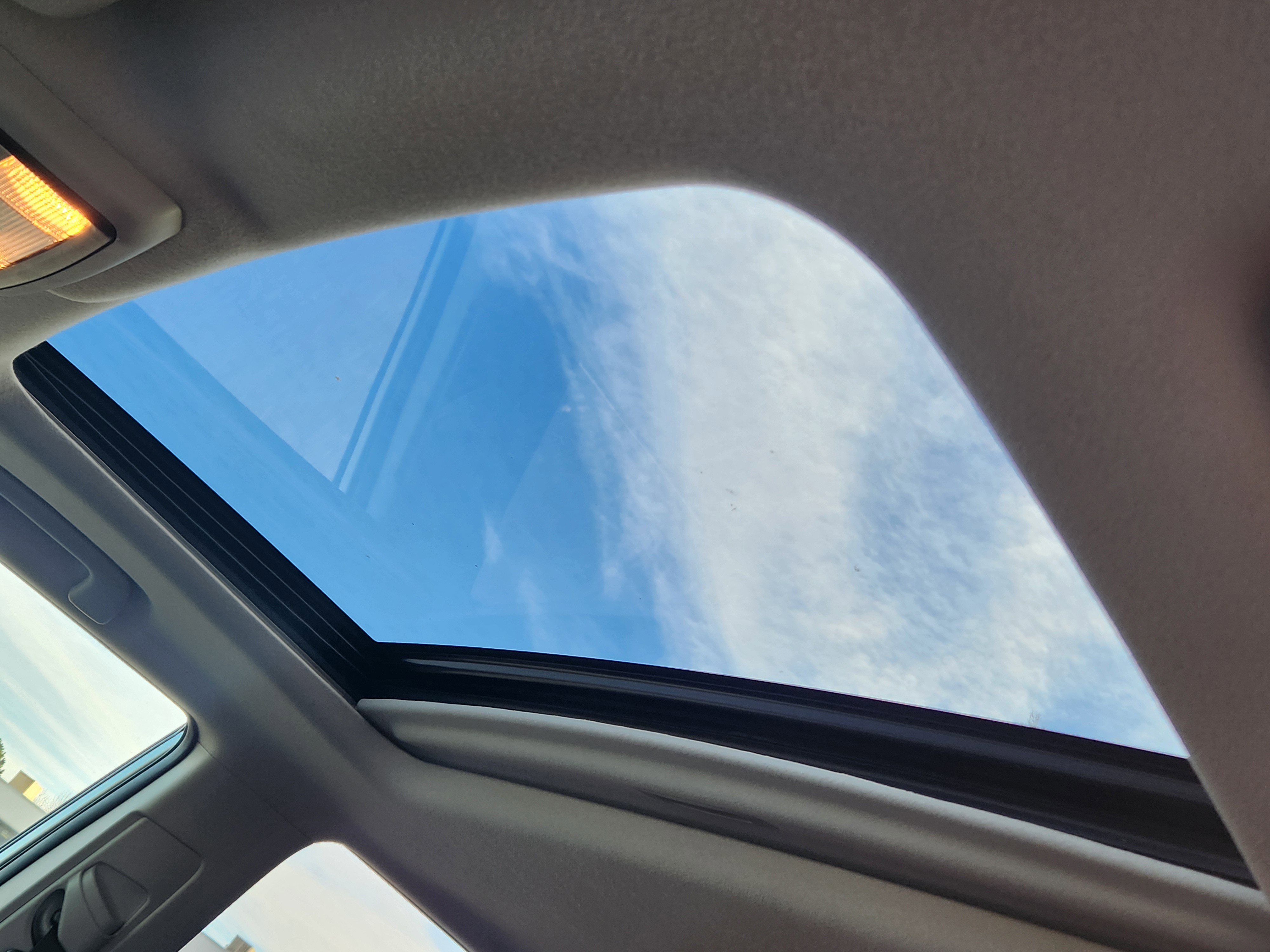 Used 2015 Toyota 4Runner Limited image 23