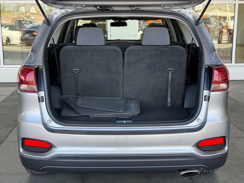 Used 2019 Kia Sorento LX image 15