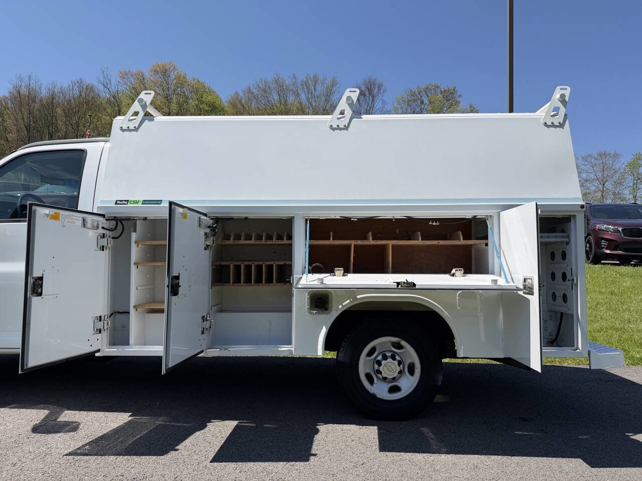 Used 2011 Chevrolet Express 3500 RWD image 9