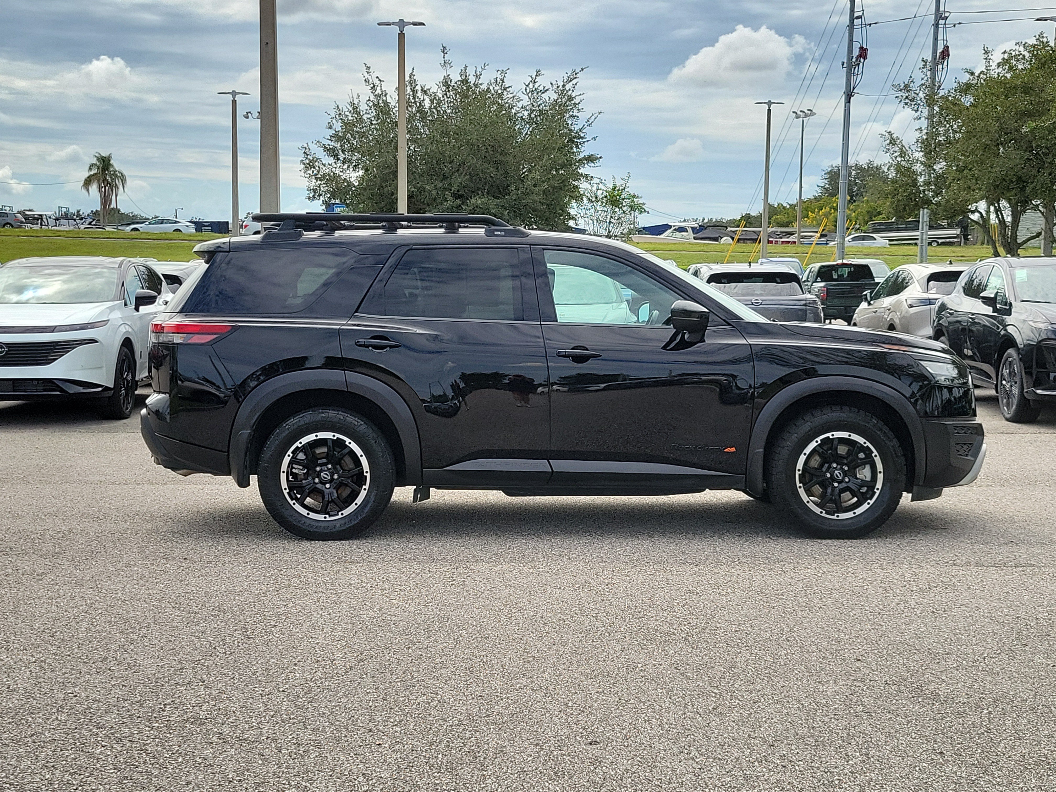 Certified 2023 Nissan Pathfinder Rock Creek AWD/4WD image 4