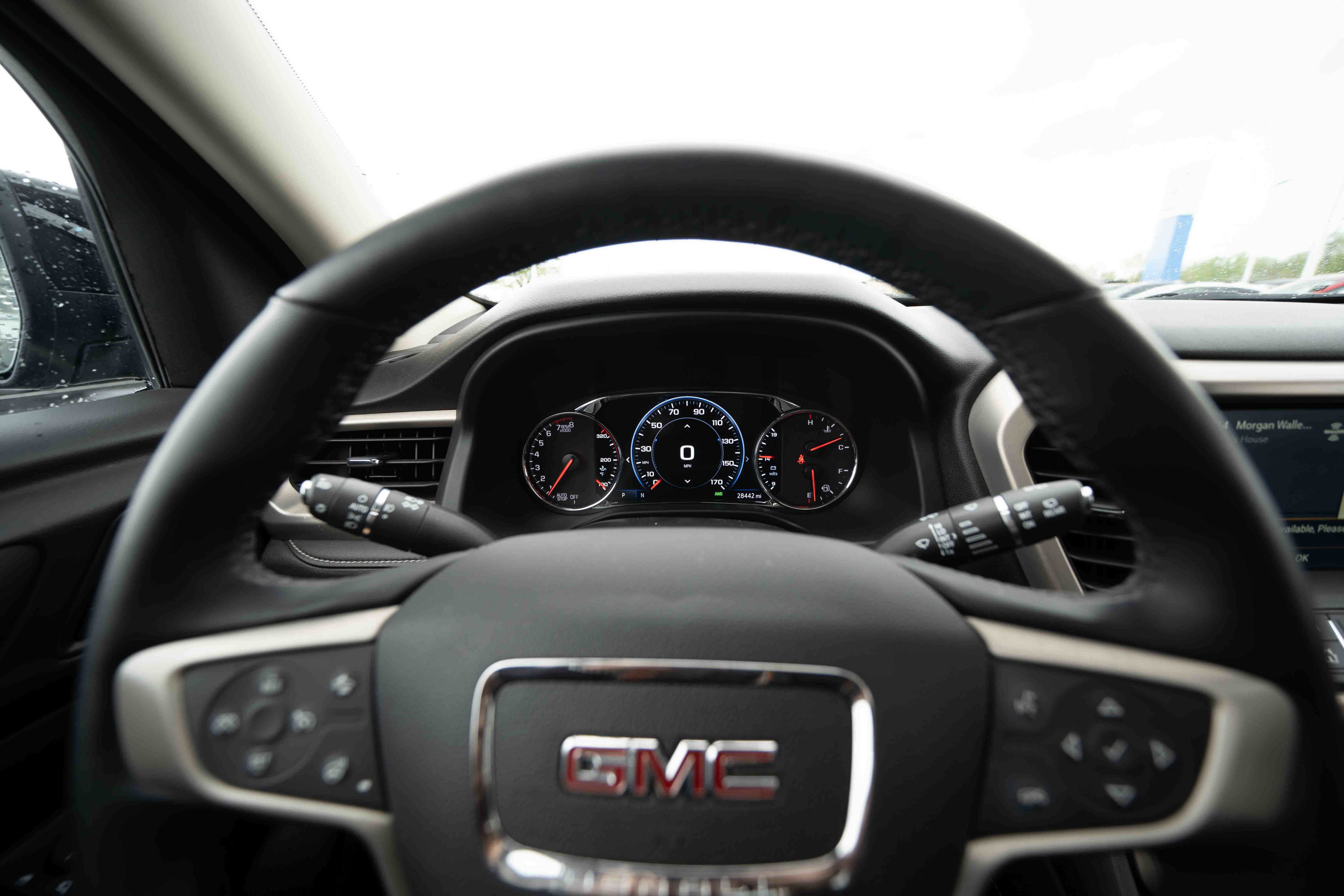 Used 2023 GMC Acadia Denali w/ Denali Ultimate Package AWD/4WD image 15