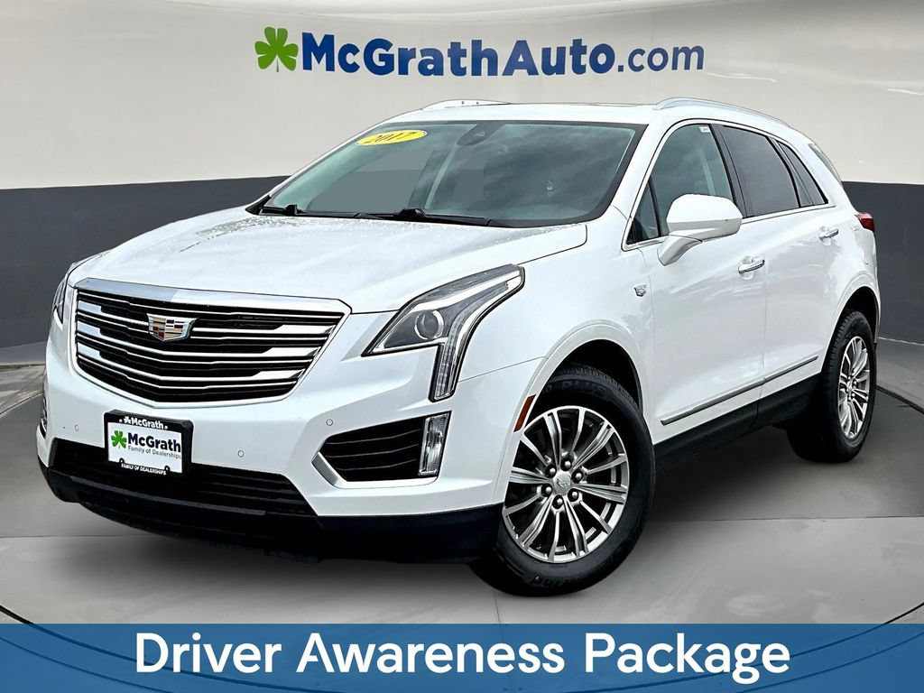 Used 2017 Cadillac XT5 Luxury w/ Driver Awareness Package AWD/4WD image 3