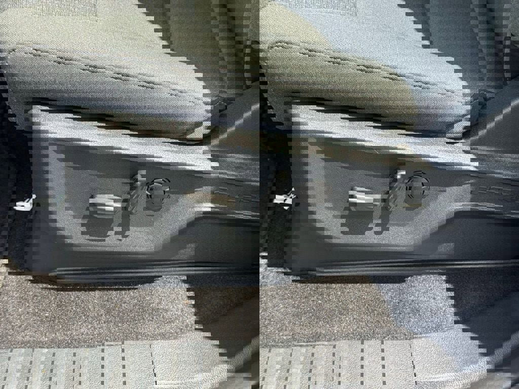 New 2025 Ford F150 XLT w/ Equipment Group 302A MID image 15