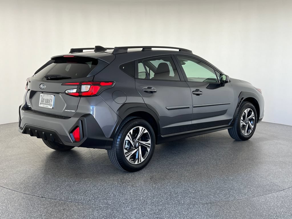 Used 2025 Subaru Crosstrek 2.5i Premium AWD/4WD image 4