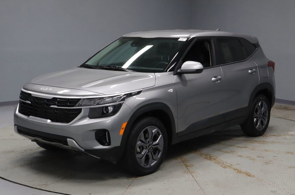 Used 2024 Kia Seltos LX image 7