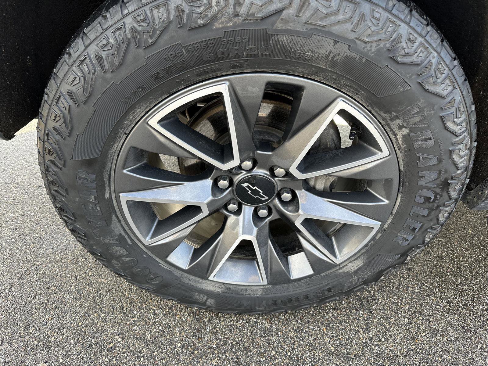 Used 2024 Chevrolet Tahoe Z71 w/ Luxury Package AWD/4WD image 11