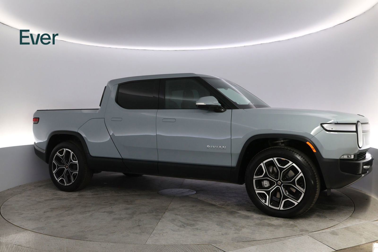 Used 2024 Rivian R1T Adventure image 14