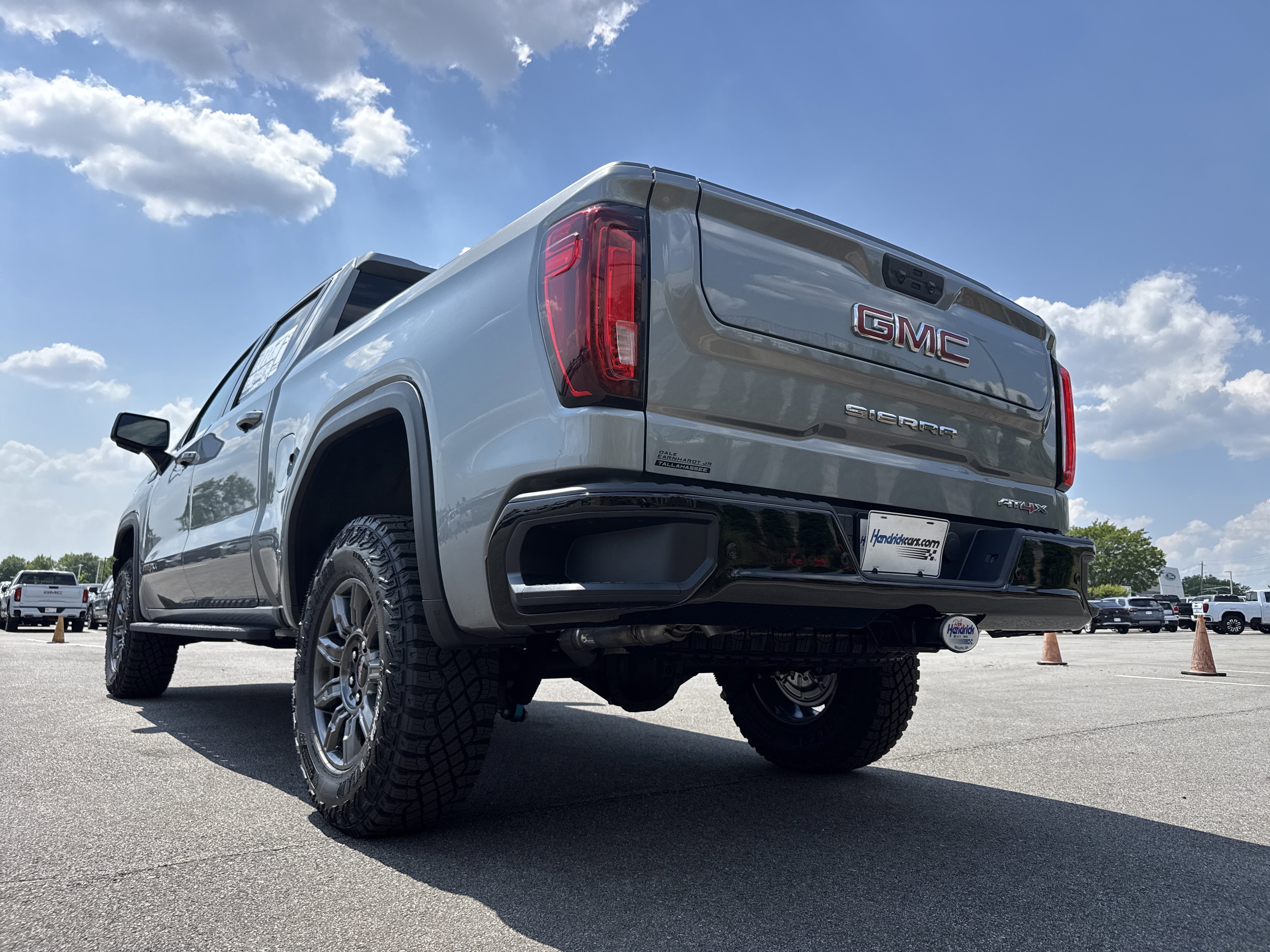New 2026 GMC Sierra 1500 AT4X AWD/4WD image 8