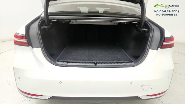 Used 2024 BMW 530i w/ Premium Package RWD image 29