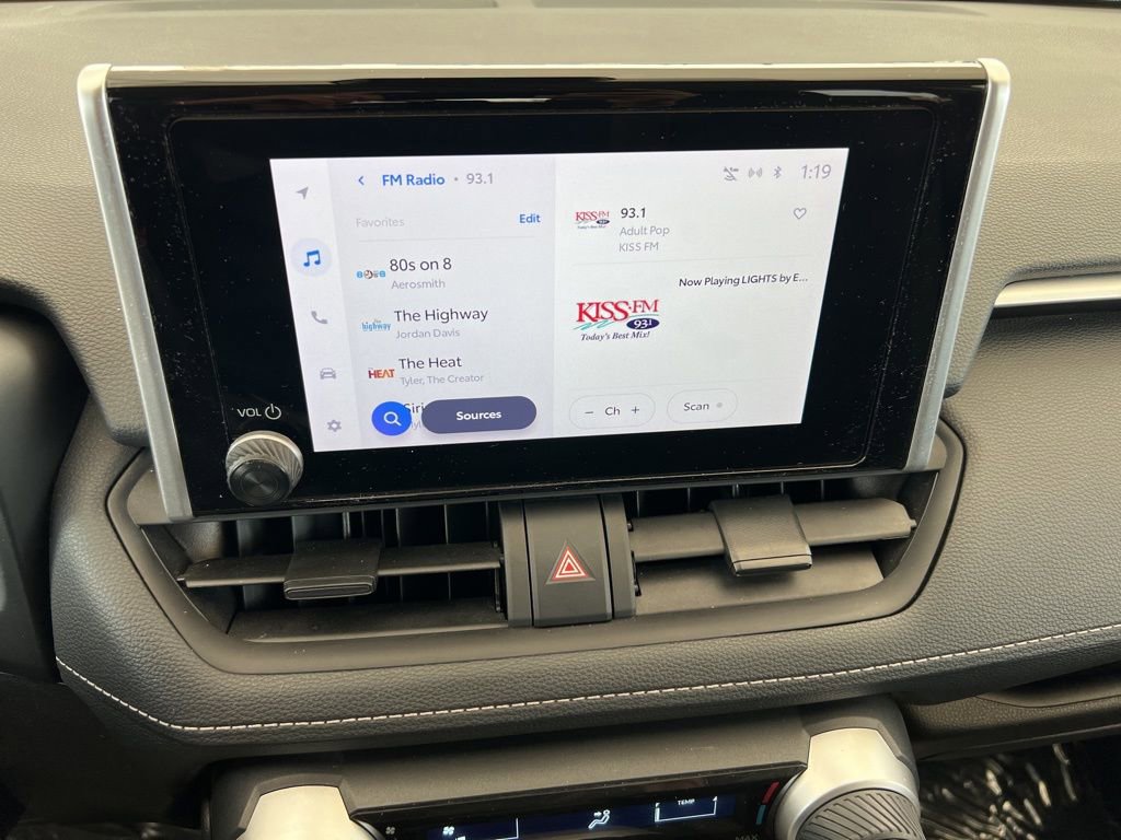 Used 2024 Toyota RAV4 LE image 19