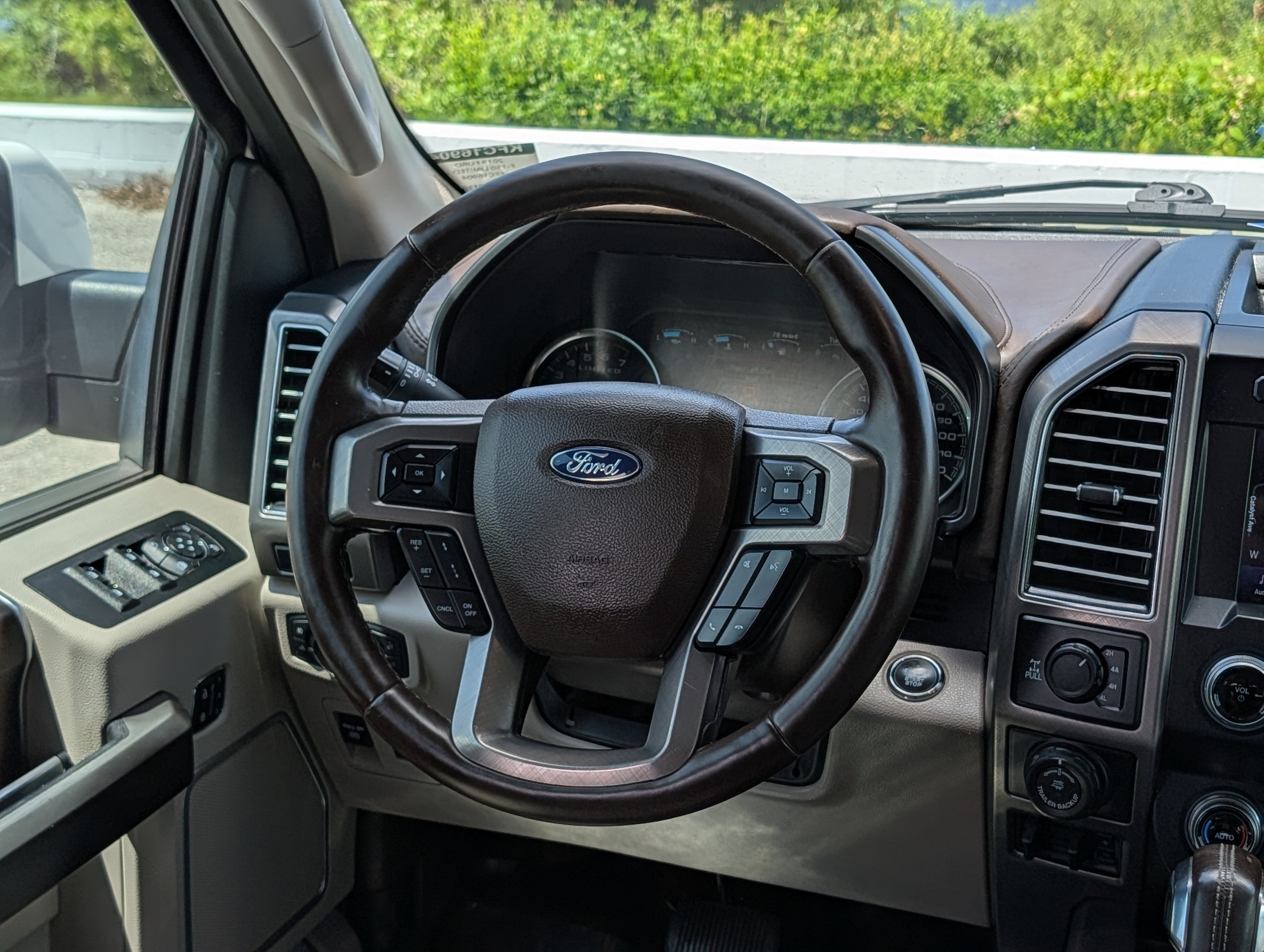 Certified 2019 Ford F150 Limited w/ Trailer Tow Package AWD/4WD image 17