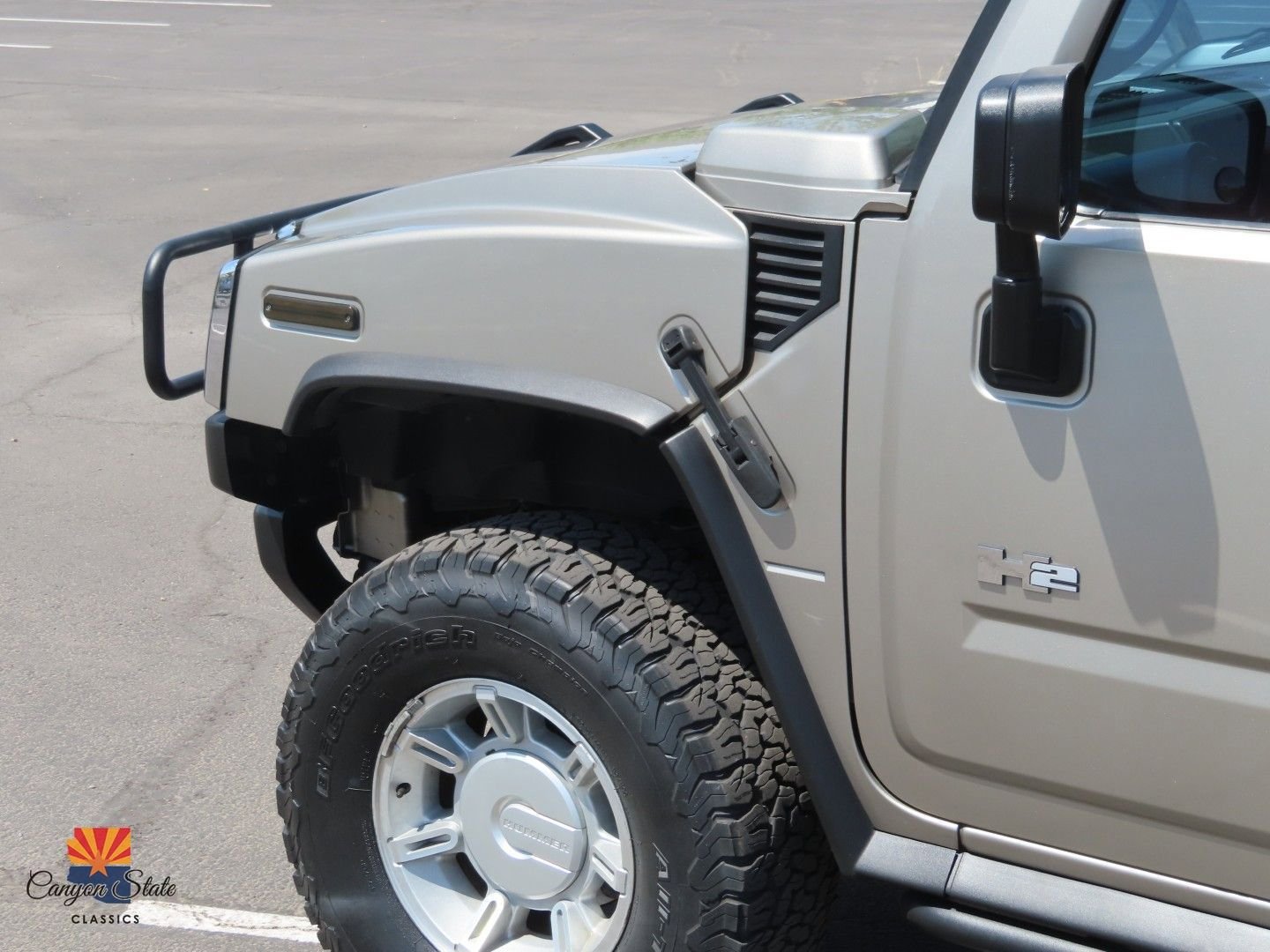 Used 2003 HUMMER H2 w/ Preferred Equipment Group image 11