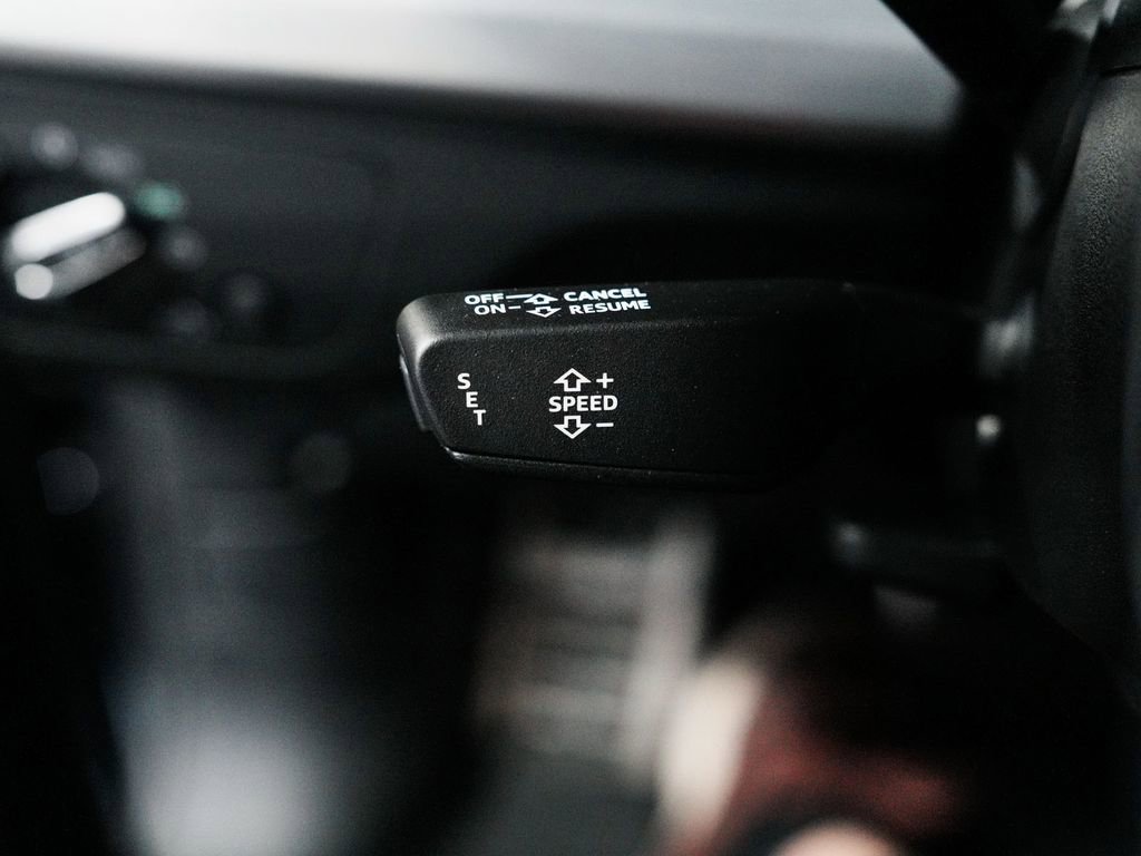 Used 2019 Audi SQ5 Premium Plus w/ Premium Plus Package image 24