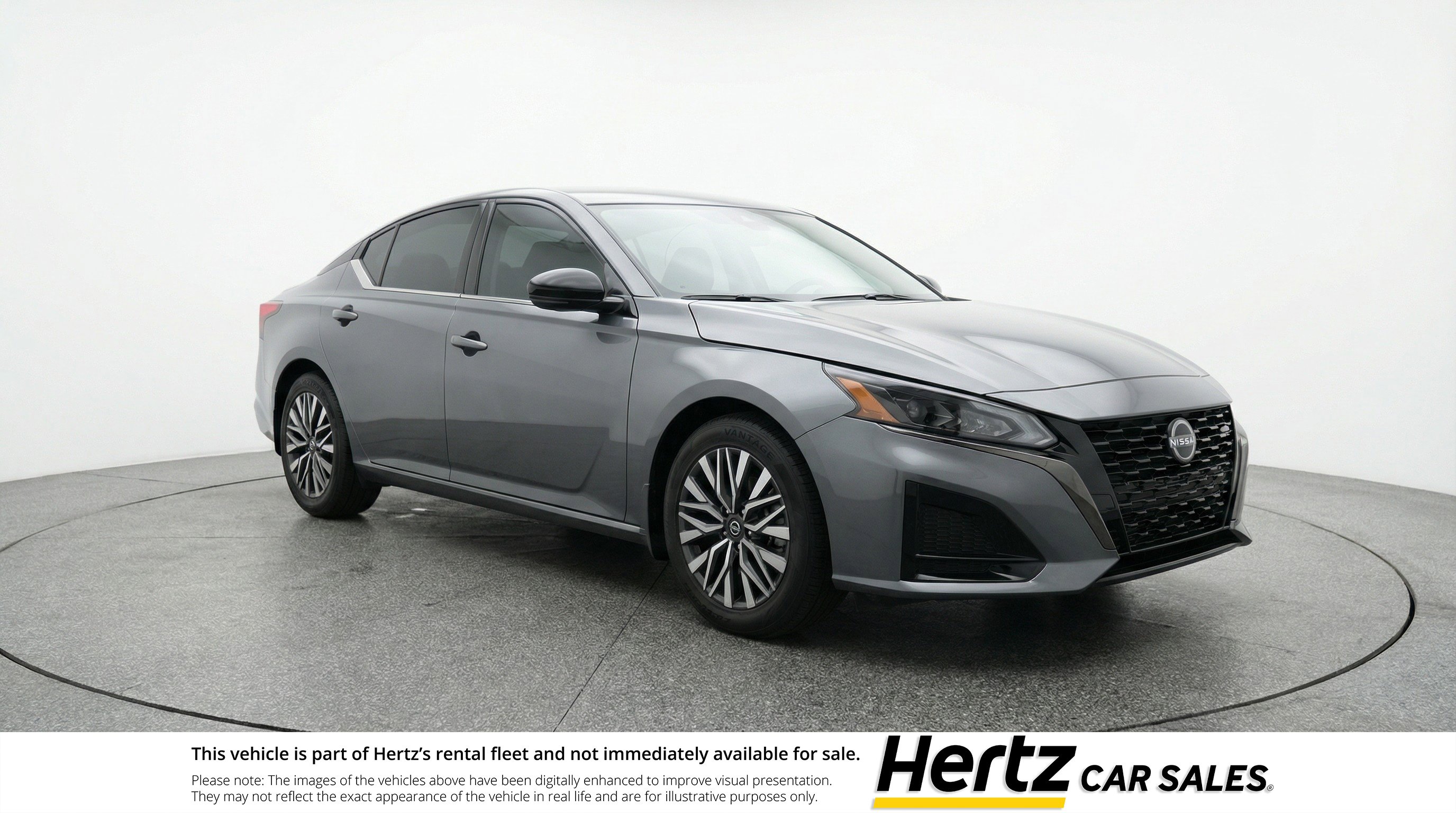 Used 2025 Nissan Altima 2.5 SV image 1