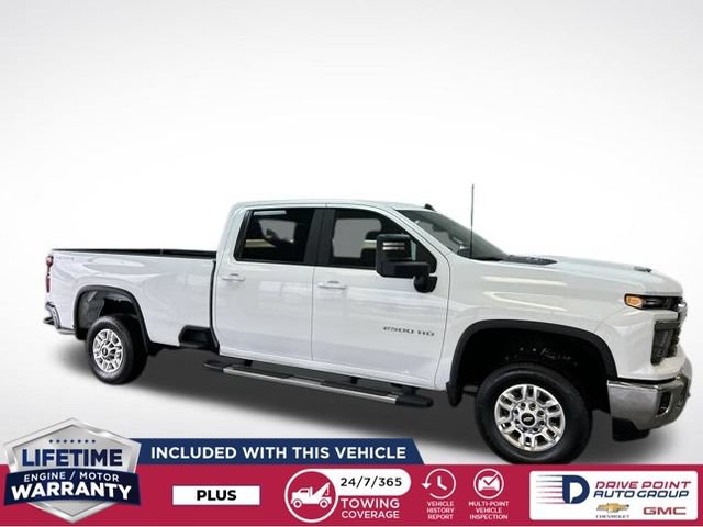 Used 2025 Chevrolet Silverado 2500 LT w/ Convenience Package AWD/4WD image 2