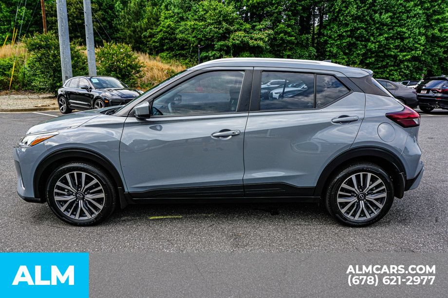 Used 2023 Nissan Kicks SV FWD image 6