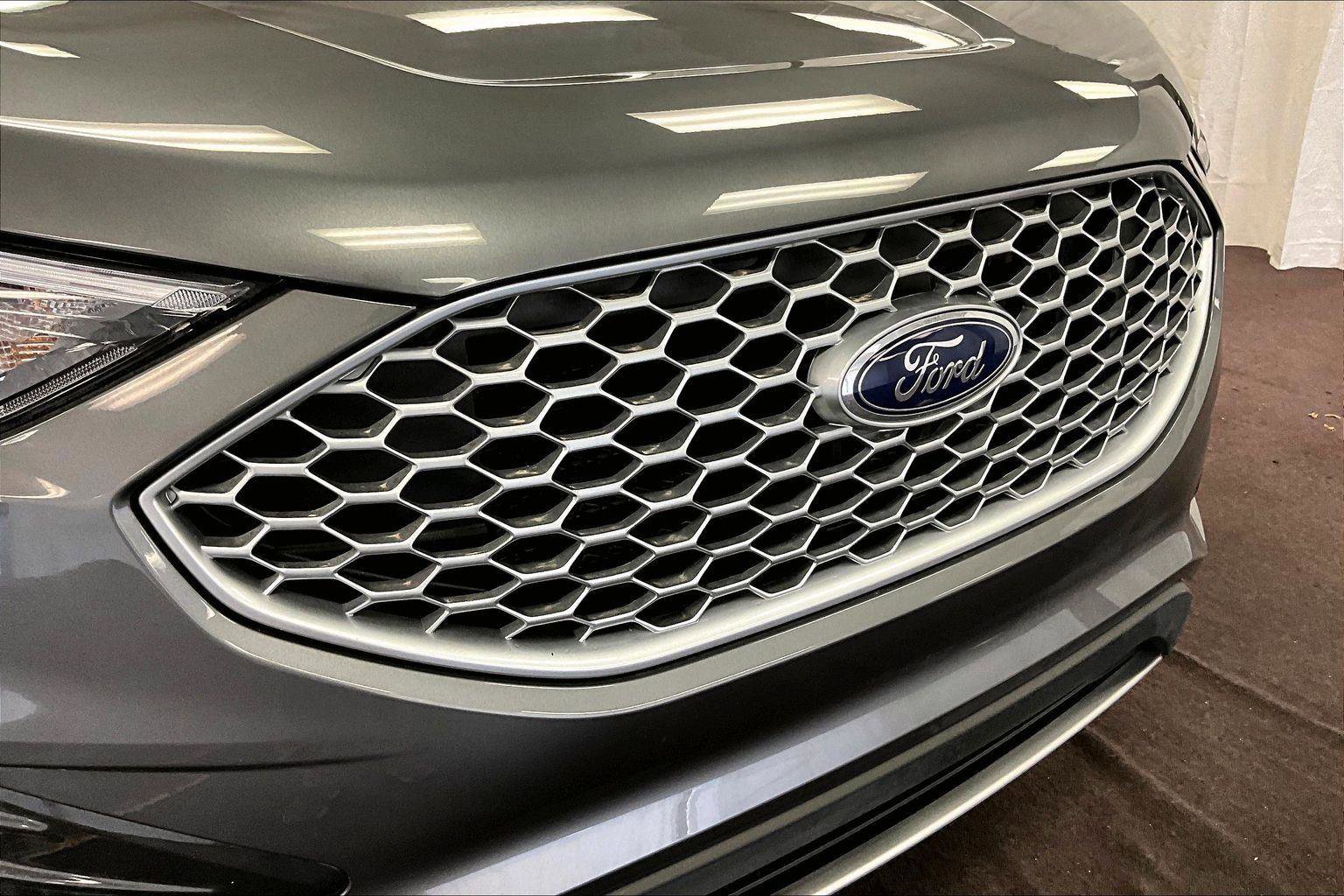 Used 2024 Ford Edge SEL w/ Convenience Package image 29