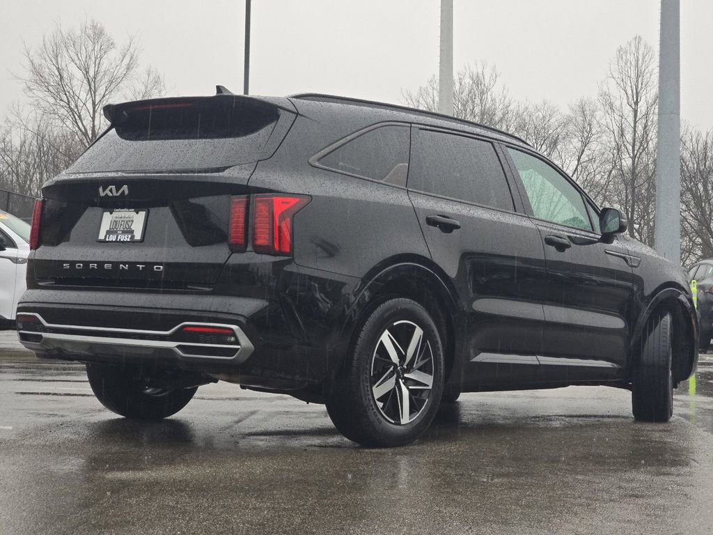 Used 2022 Kia Sorento S image 15