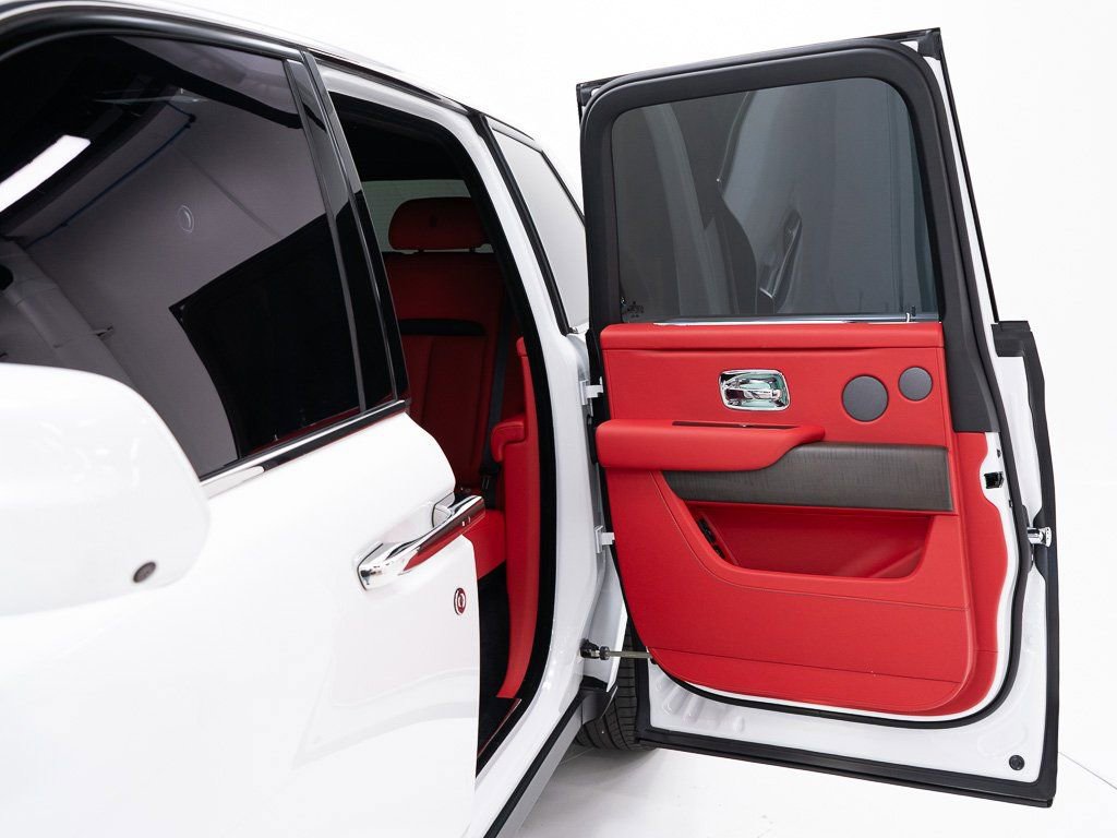 Certified 2024 Rolls-Royce Cullinan image 21