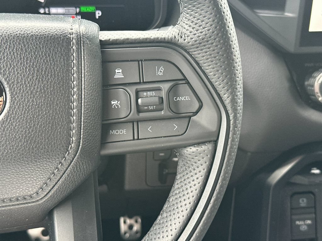 Used 2025 Toyota Sequoia TRD Pro AWD/4WD image 26